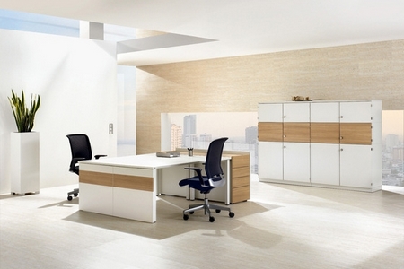 Серия офисной мебели TriASS